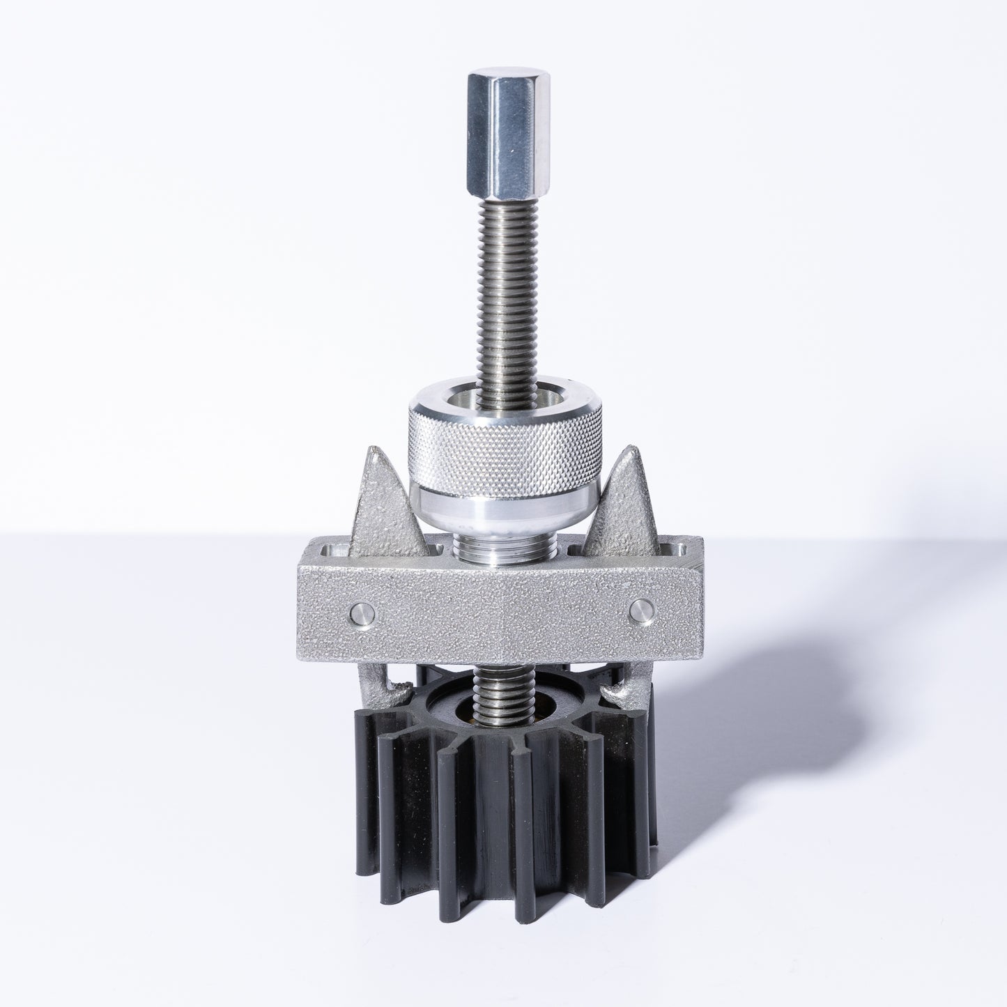ImpelPro Standard Compact Puller – Tool Gripping Rubber Impeller for Quick Marine Engine Maintenance
